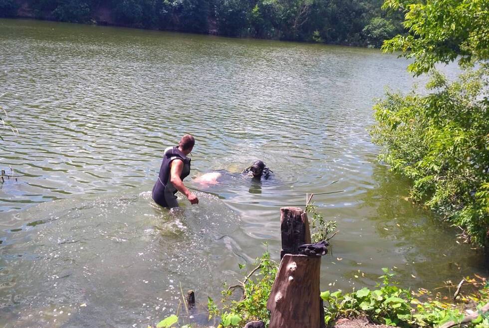 На Дніпропетровщині зниклого чоловіка знайшли потонув у ставку