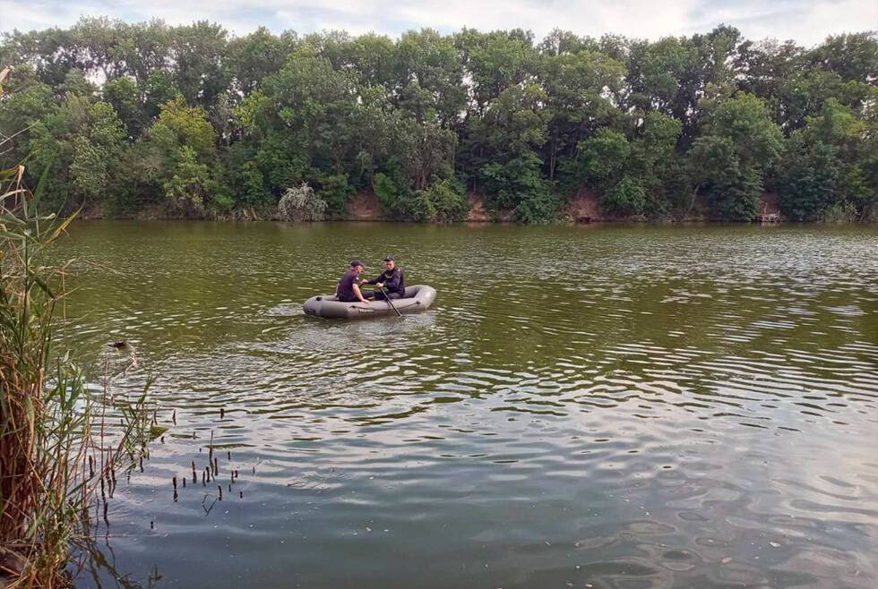 На Дніпропетровщині зниклого чоловіка знайшли потонулим у ставку