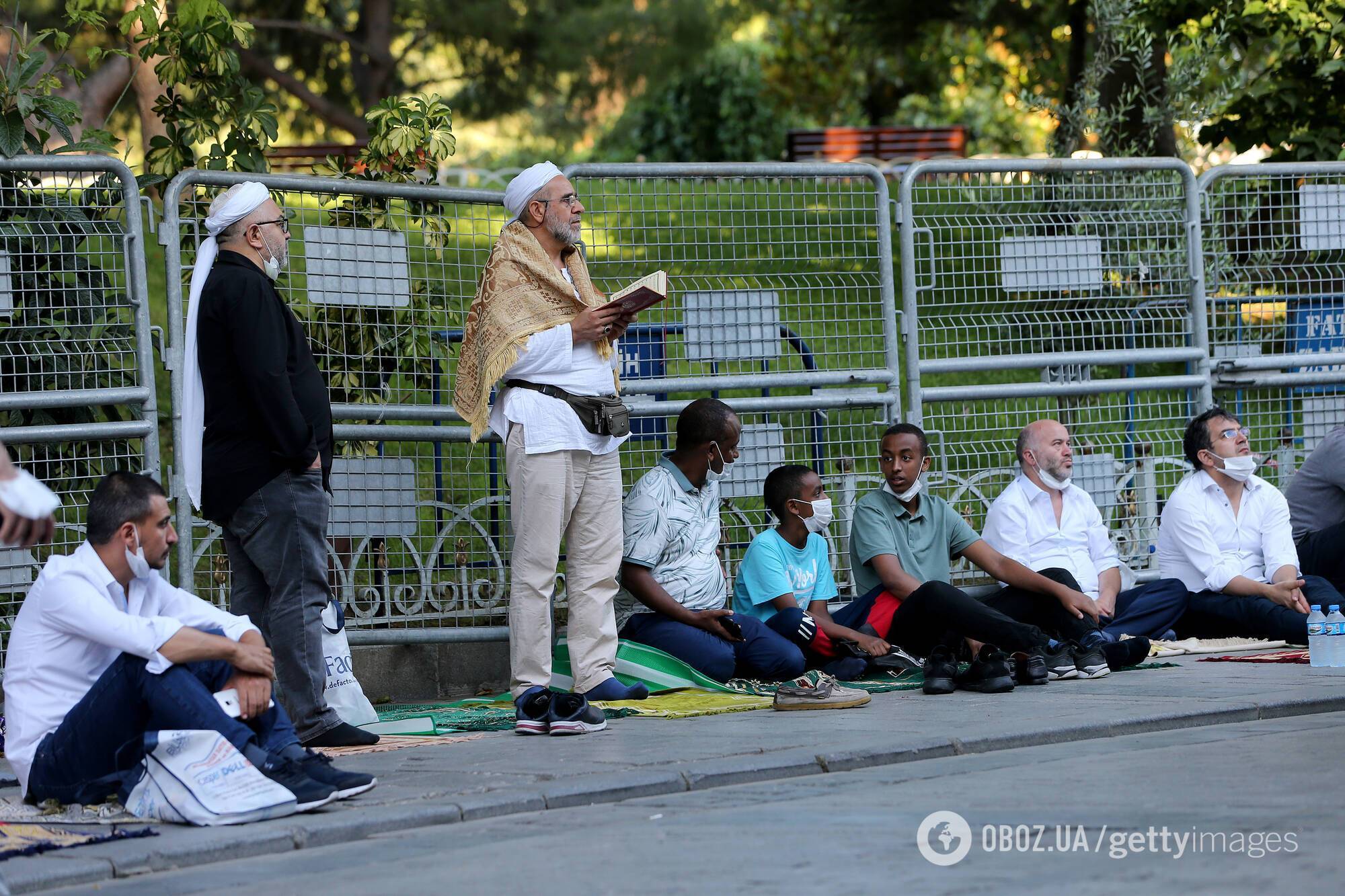 Подготовка к первой за десятилетия молитве в Айя-Софье