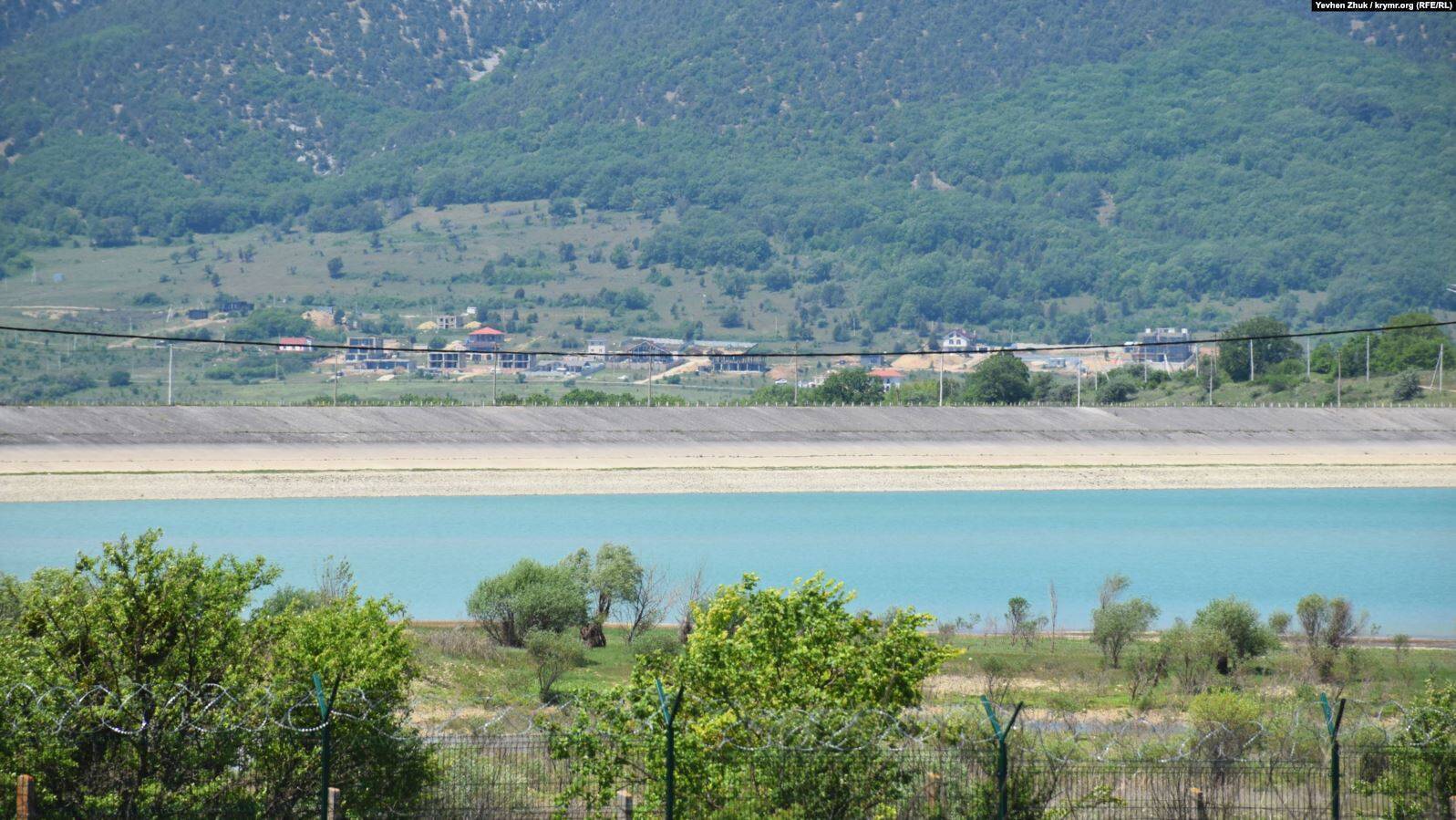 В Севастополе обмелело Чернореченское водохранилище