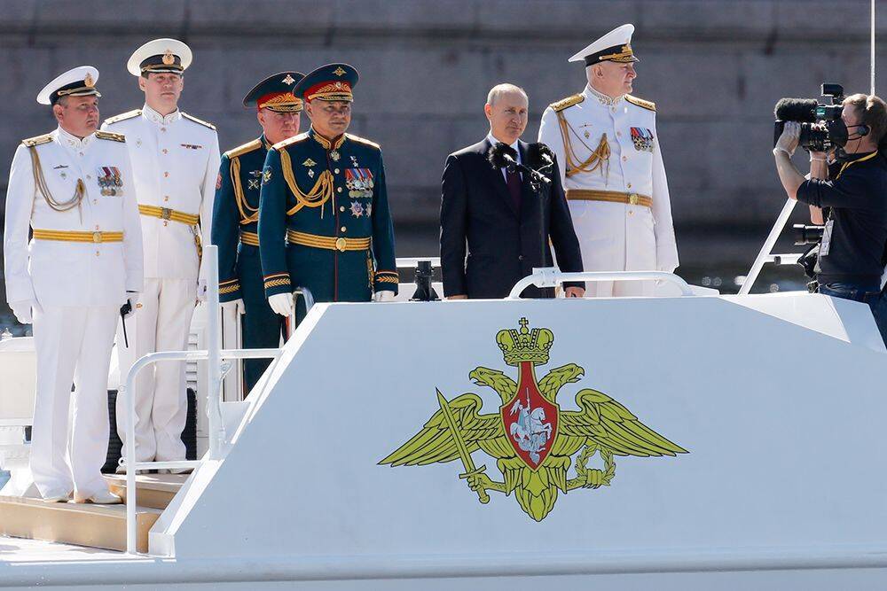 Парад ВМФ в Петербурге