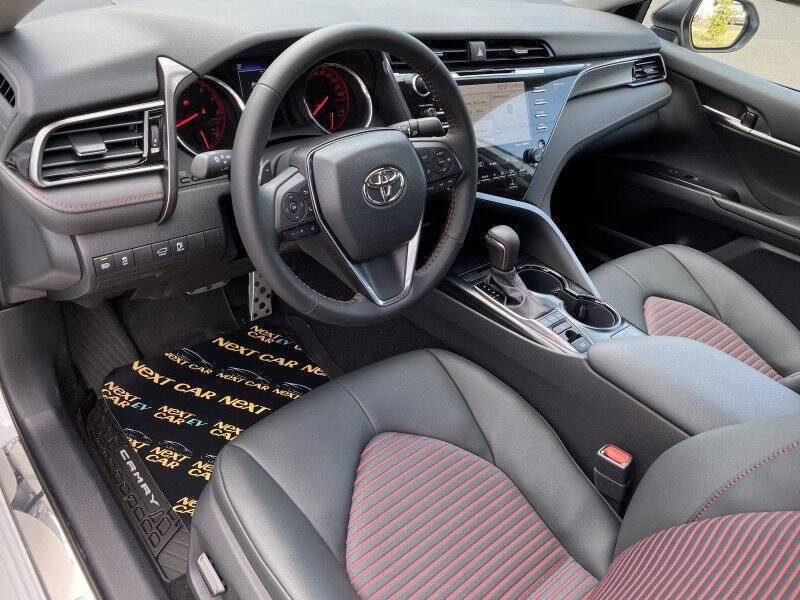 Toyota Camry TRD, яку продають в Україні.