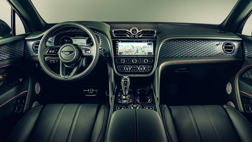 Салон Benyley Bentayga 2021.