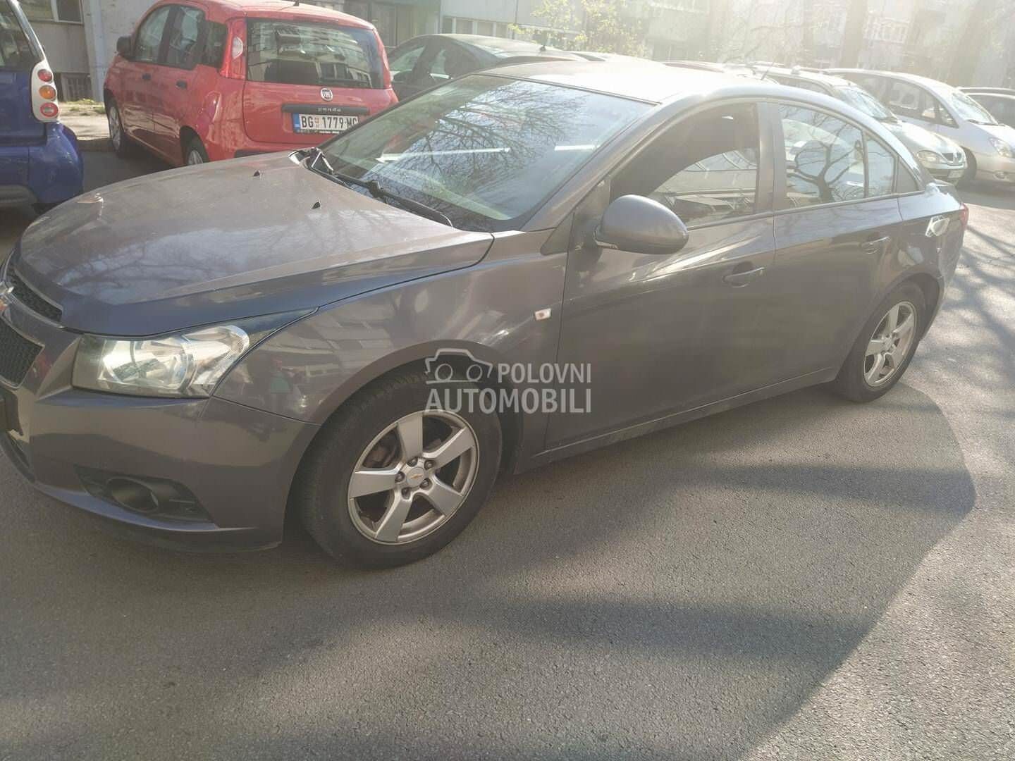 Chevrolet Cruze c незвичайним описом в оголошенні.