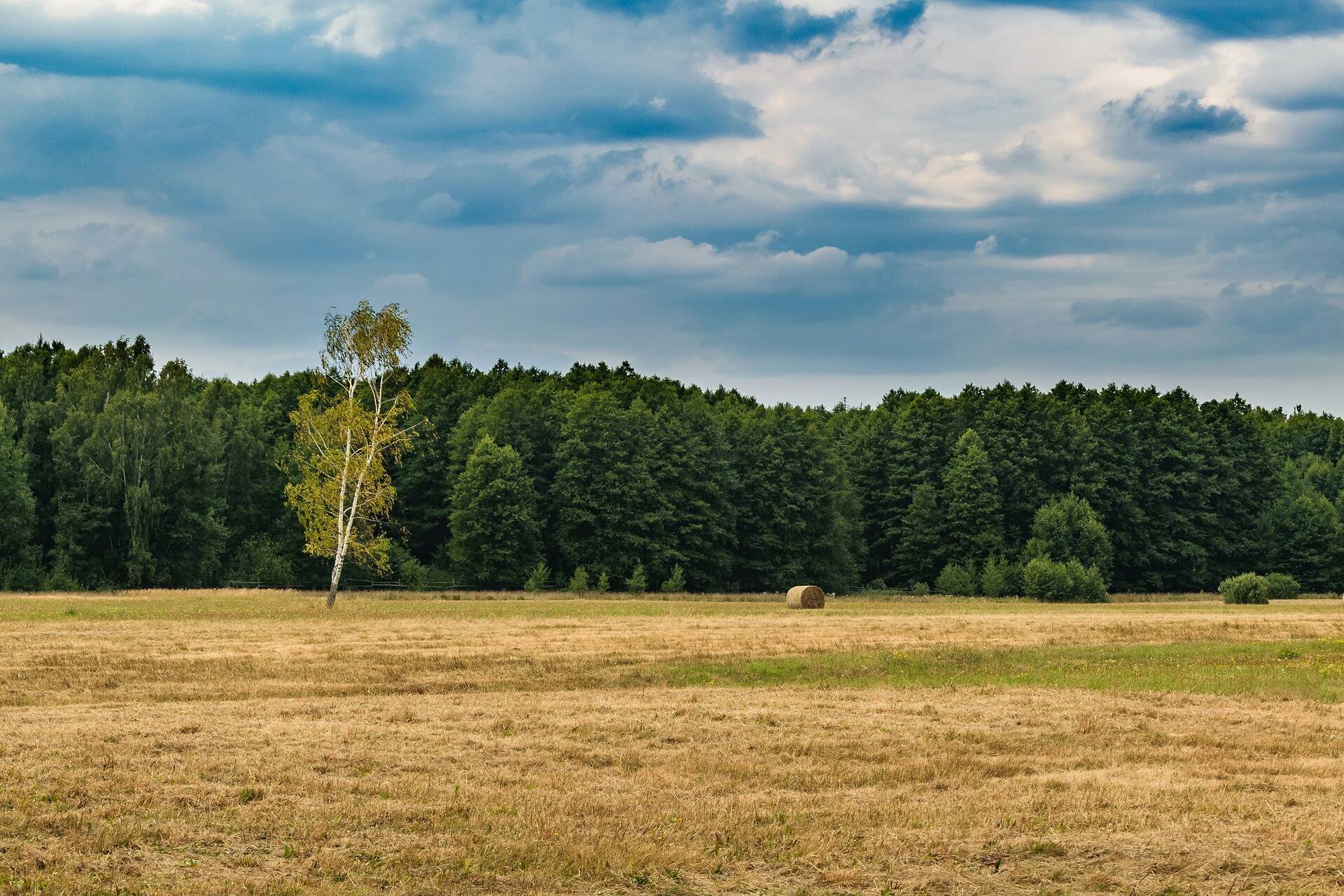 У народі вважали, що в свято Мокрини закінчується літо