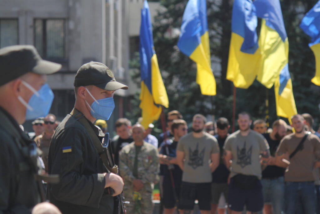 В Запорожье провели в последний путь бойца "Азова" Олега Черевко