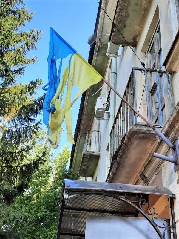 На Днепропетровщине публично надругались над флагом Украины