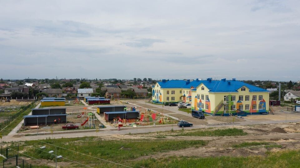 У Рівненській області будують садки, школи та дороги