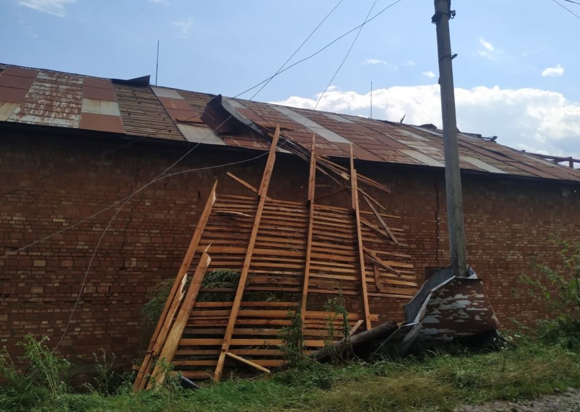 На Буковине пронесся ураган с градом