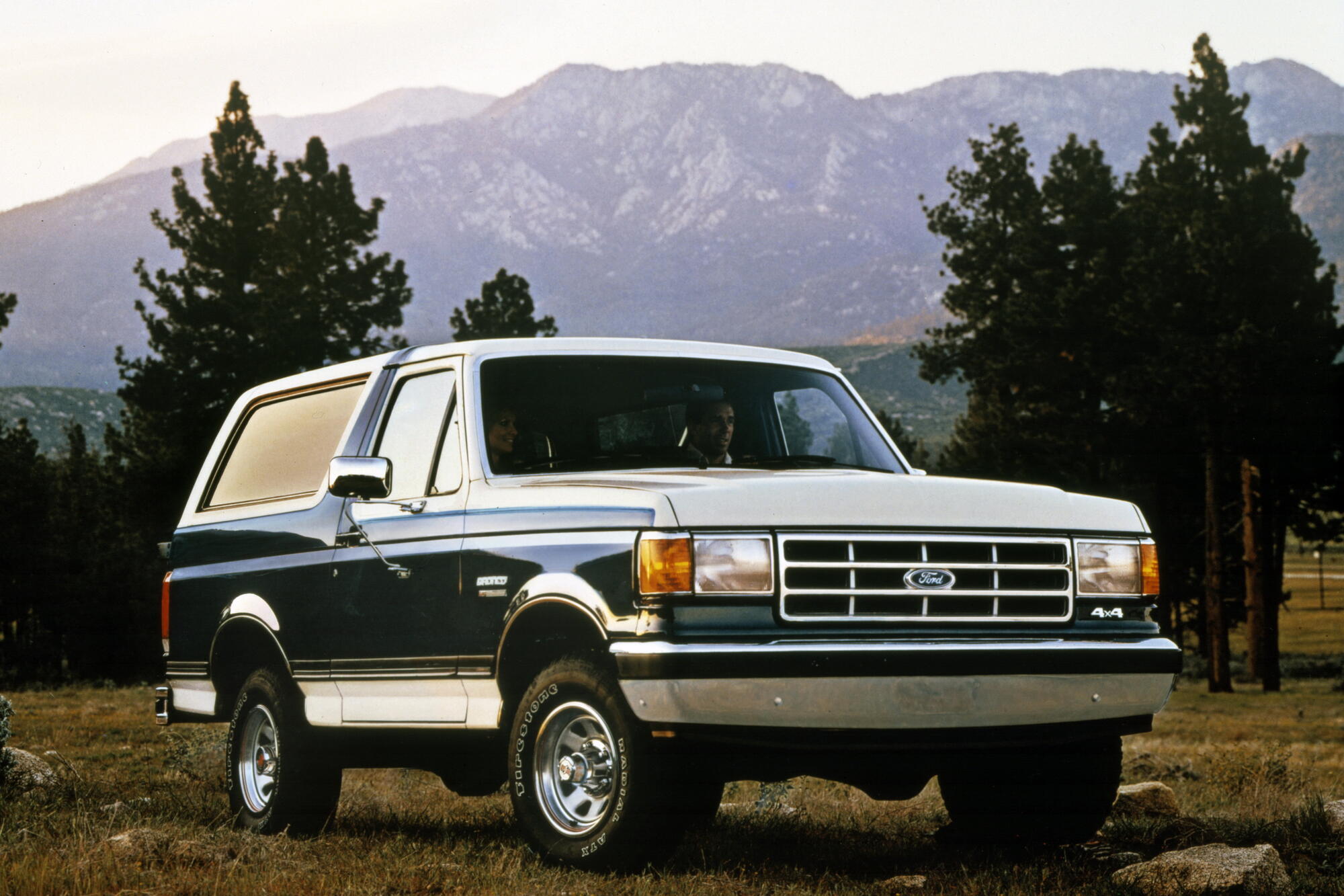 Ford Bronco (1986-1991). Фото: