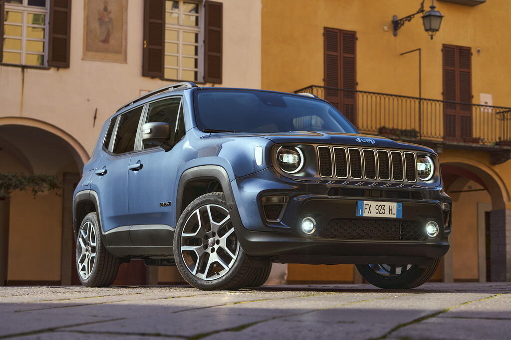 2021 Jeep Renegade 4xe Limited. Фото: