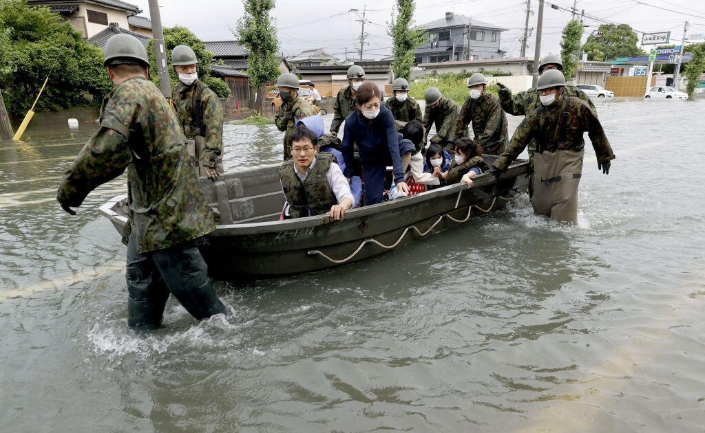 Последствия наводнения в Японии