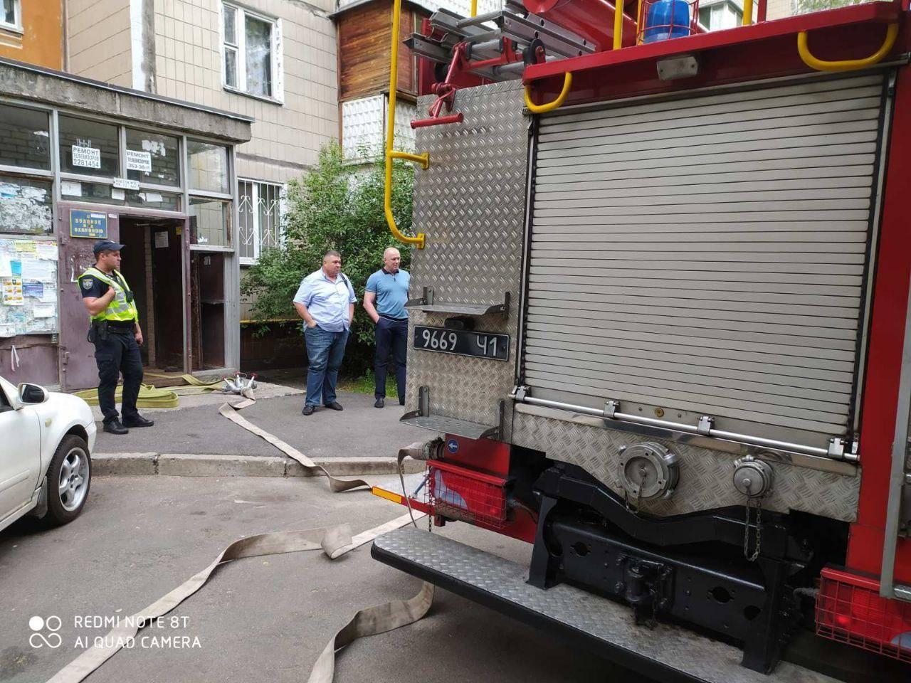 В жилом доме Киева произошли утечка газа и пожар