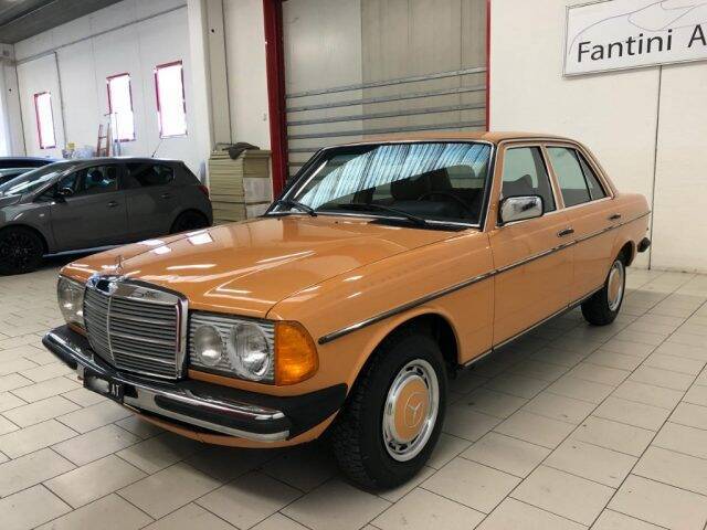 Mercedes W123 за 70 000 євро.