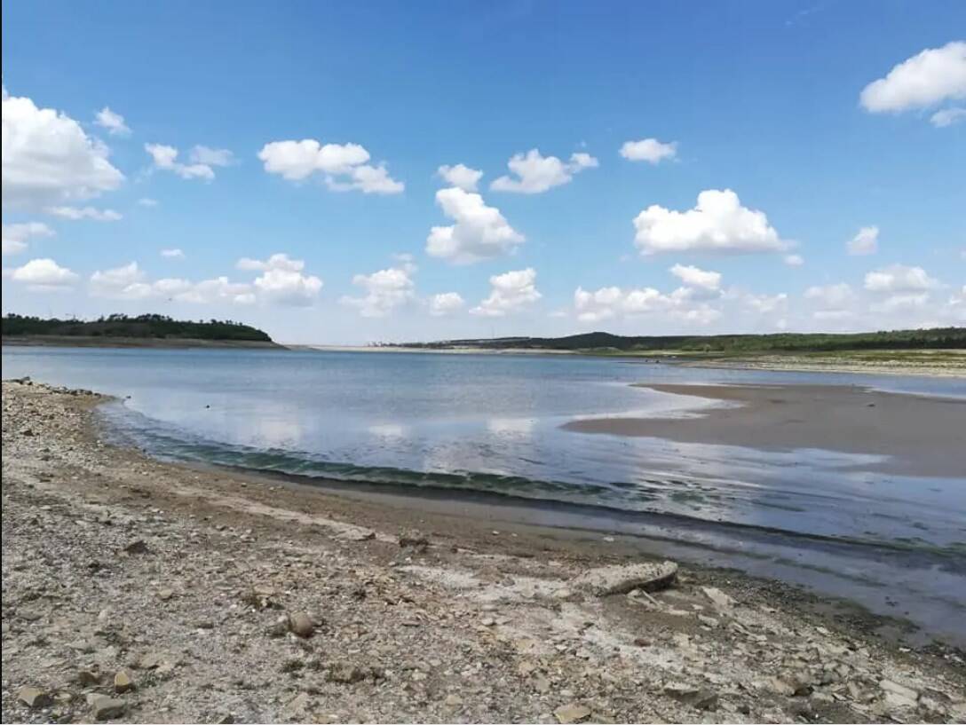 Сімферопольське водосховище обміліло