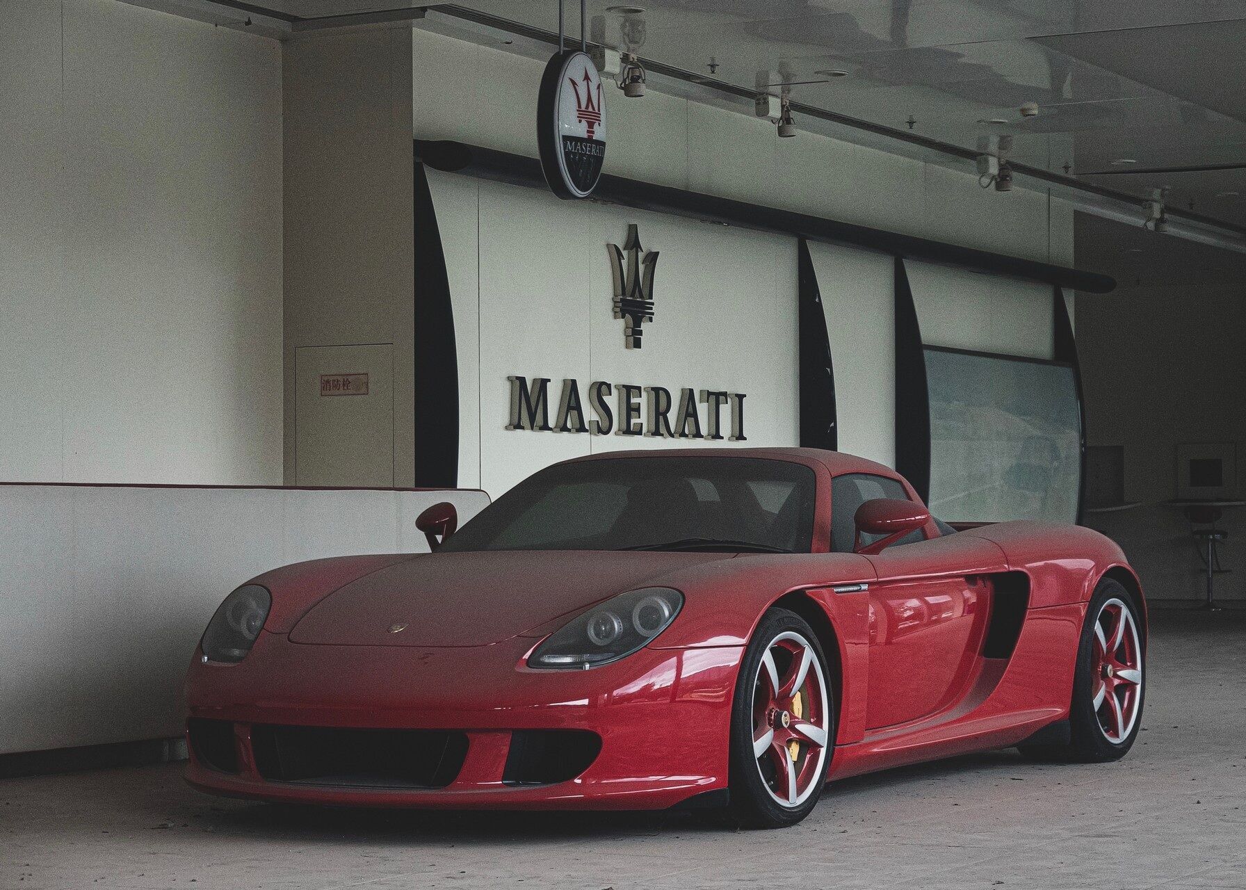 Porsche Carrera GT сегодня ценится коллекционерами.