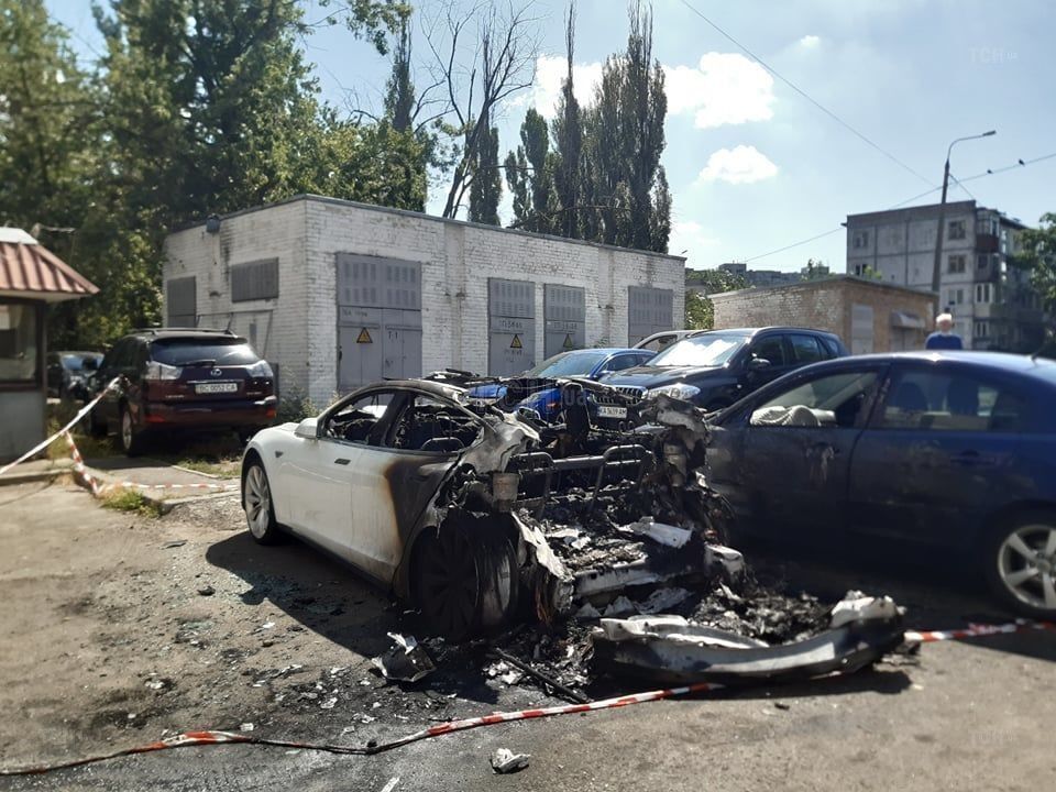 Спалена Tesla Андрія Богдана