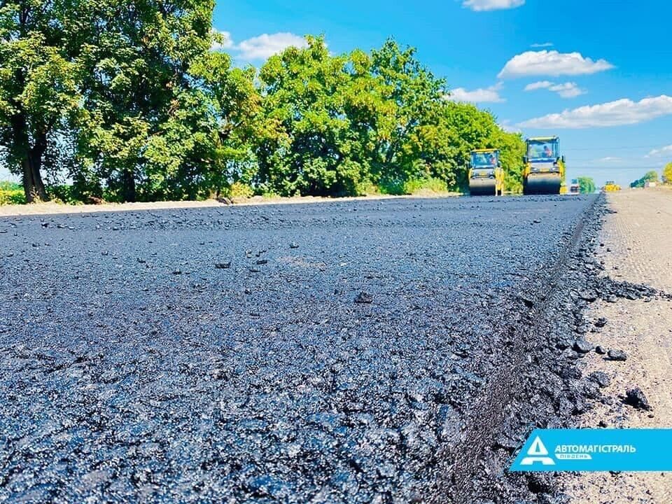 Стартовал ремонт самой "убитой" трассы от Днепра до Кривого Рога