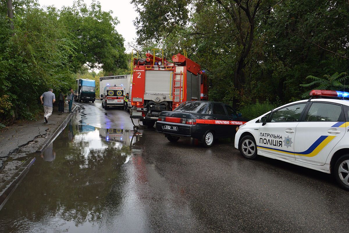 У Дніпрі вантажівка протаранила маршрутку з людьми