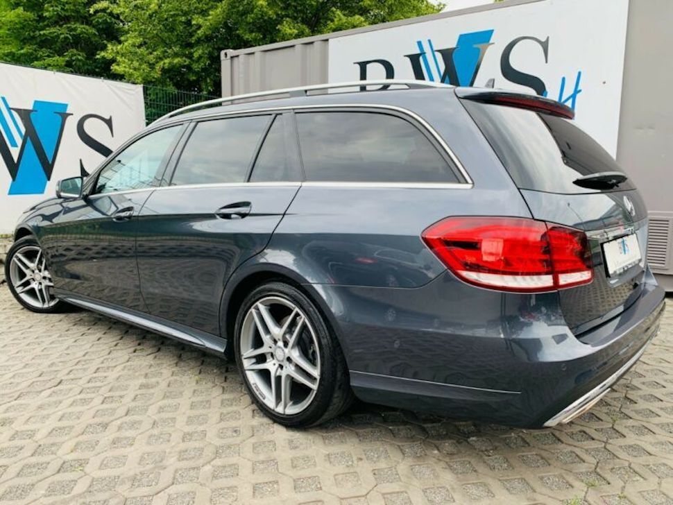 Mercedes E-Class 2016 року з пробігом 422 000 км.