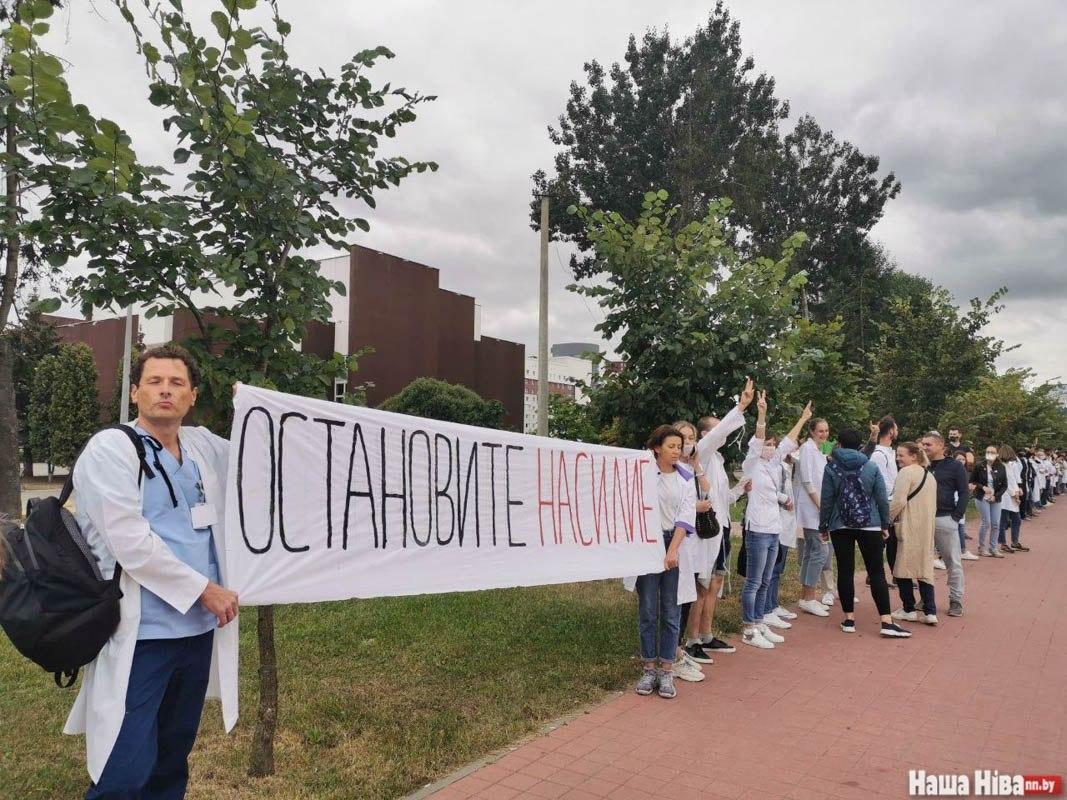 У Білорусі тривають протести проти Лукашенка. Всі деталі онлайн