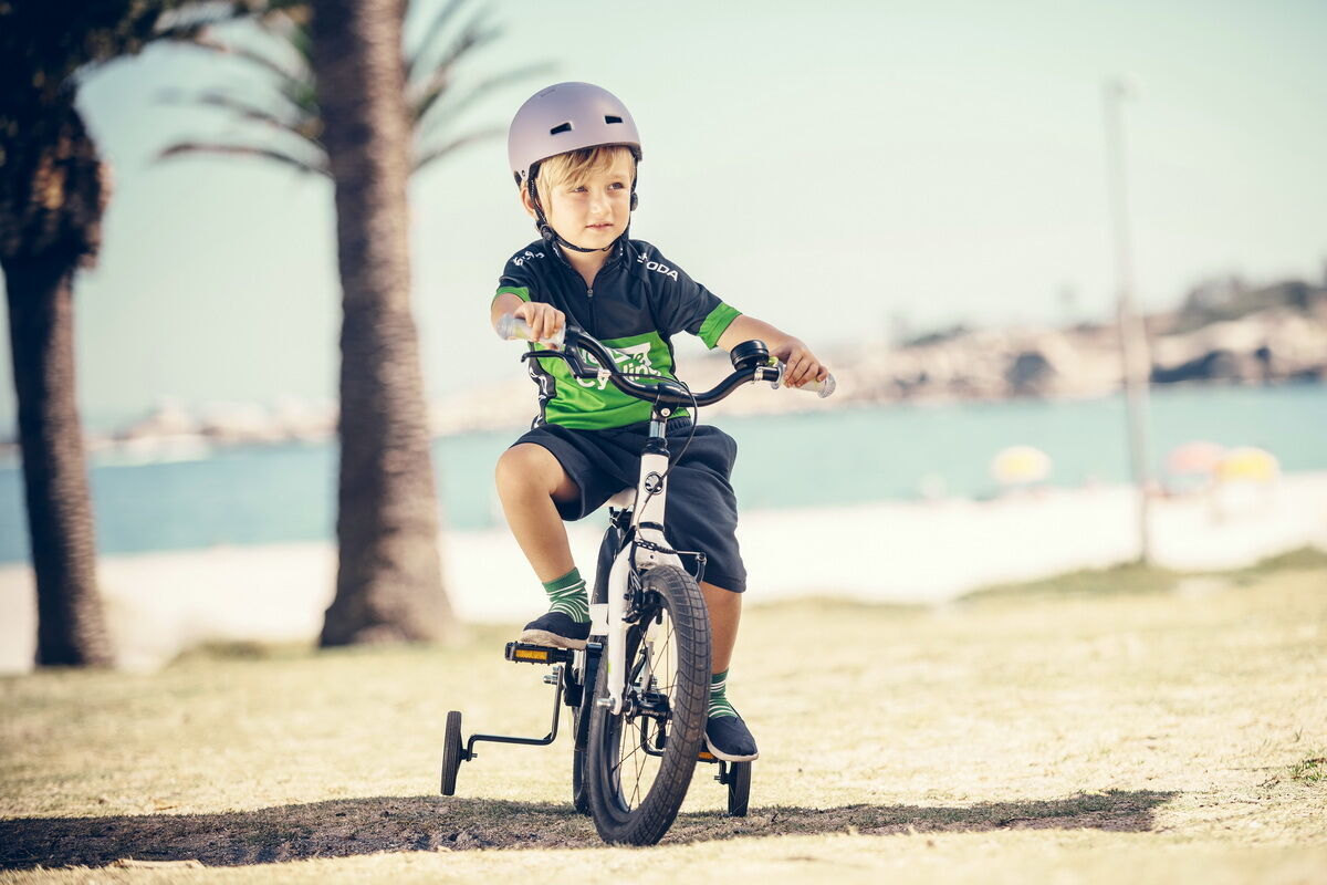 Skoda предлагает широкую гамму моделей велосипедов, в том числе, детских. Фото: