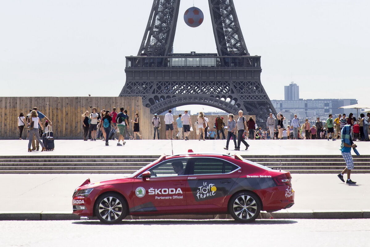 Skoda является многолетним партнером велогонки "Тур до Франс". Фото: