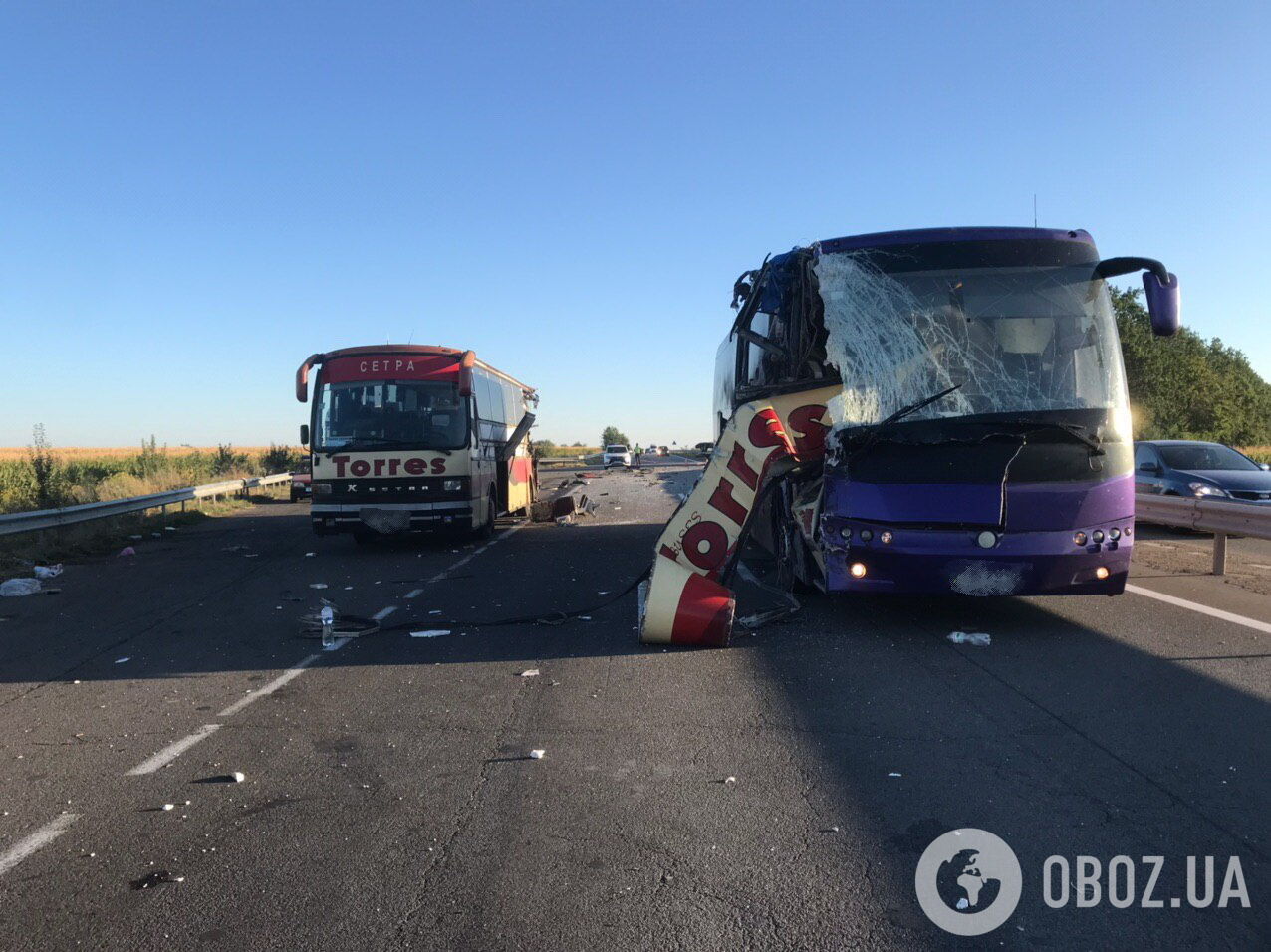 На Кировоградщине столкнулись рейсовые автобусы: двое человек погибло, еще 12 – ранены