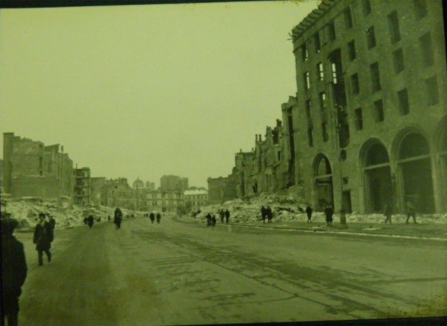 Хрещатик у Києві у роки Другої світової війни