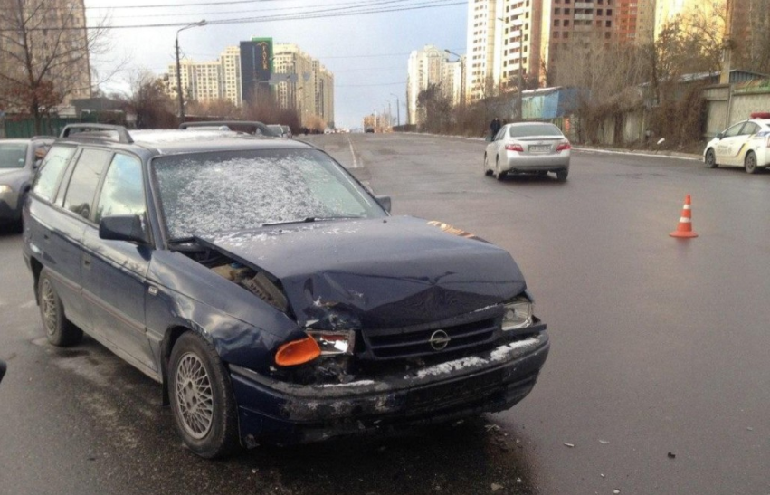 В Киеве остается нерешенным вопрос с отсутствием парковок