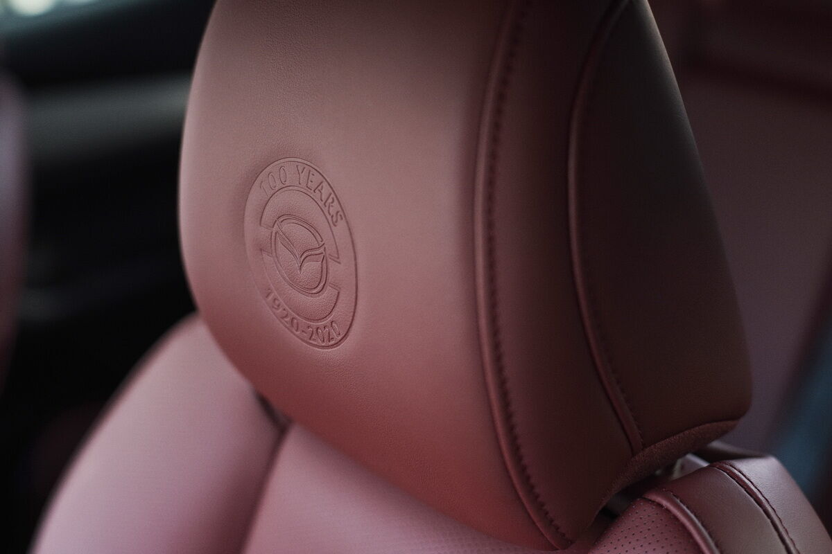 Mazda выпустит лимитированную серию 100th Anniversary. Фото: