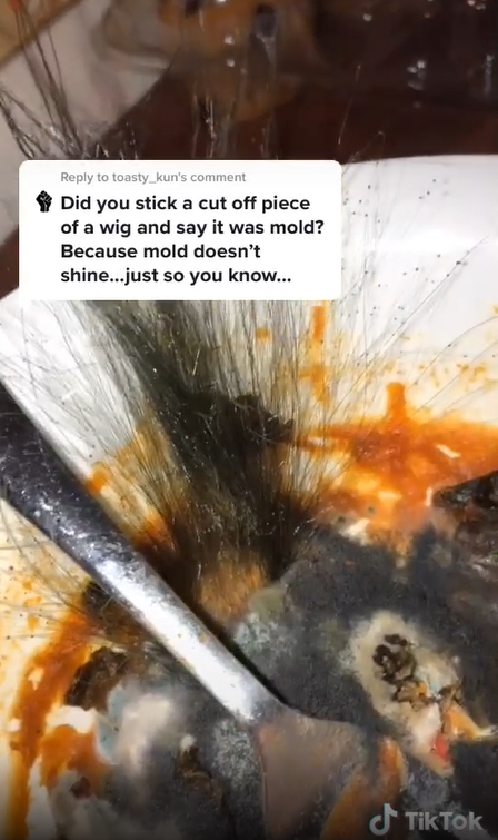 Грибок с "волосами" на пасте