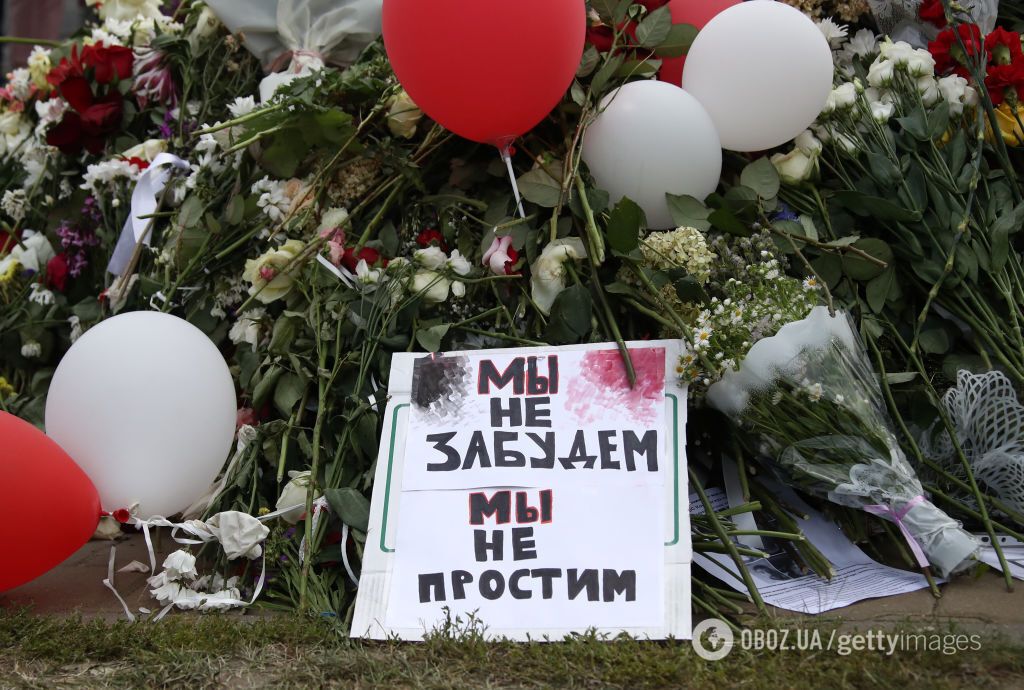 У Мінську поховали вбитого Тарайковського, попрощатися з активістом прийшли сотні білорусів