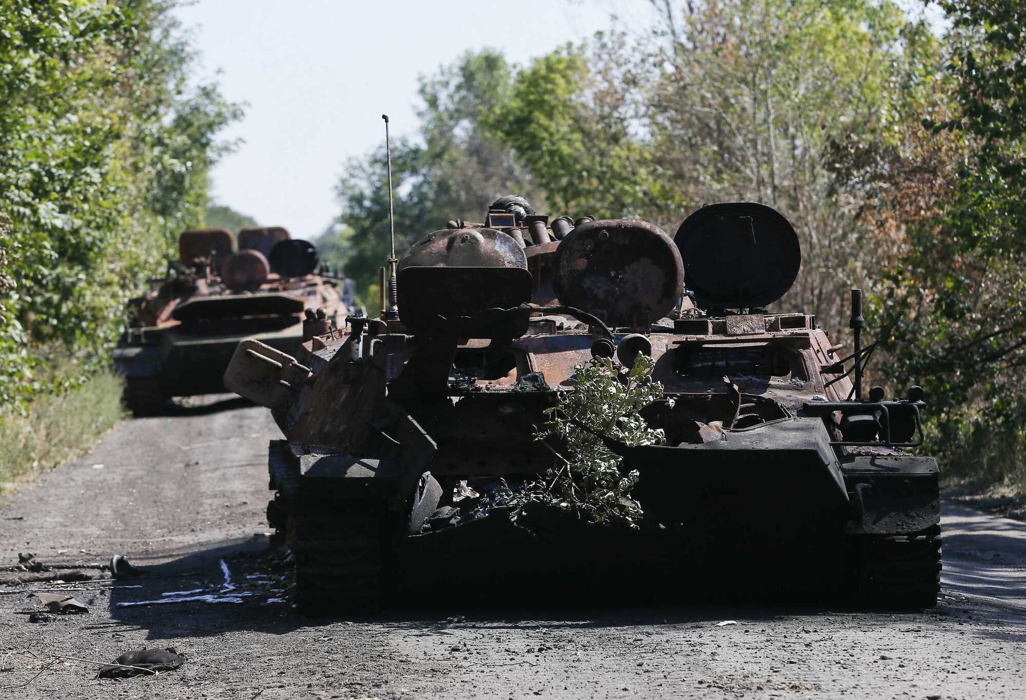 Підбита техніка залишалася по всьому маршруту проходження колони.