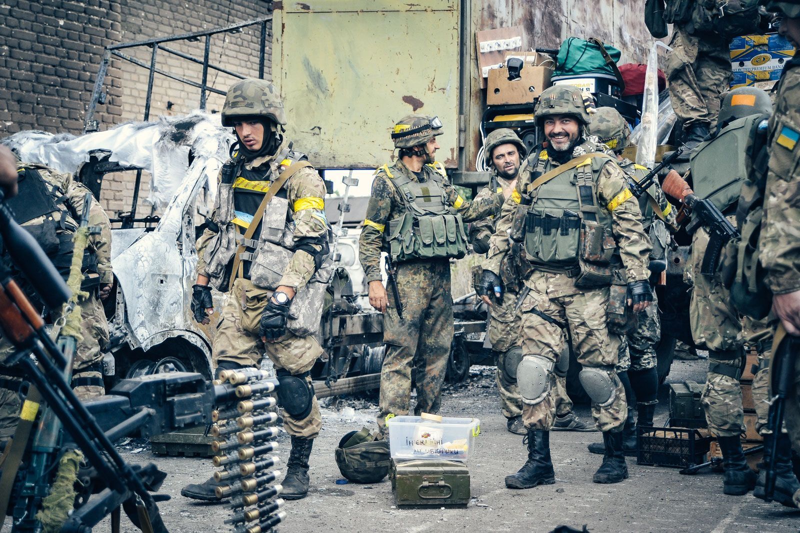 Украинские воины обустраивают свои позиции в Иловайске