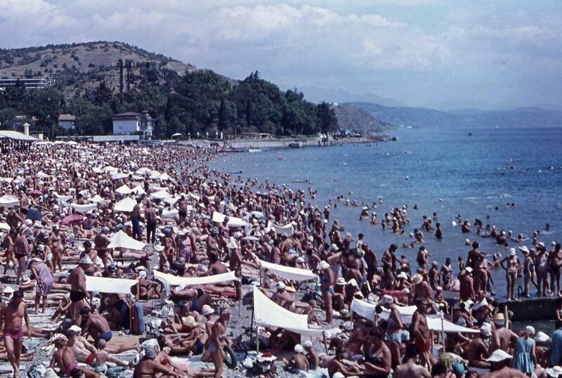 Відпочинок на пляжі Чорного моря за СРСР