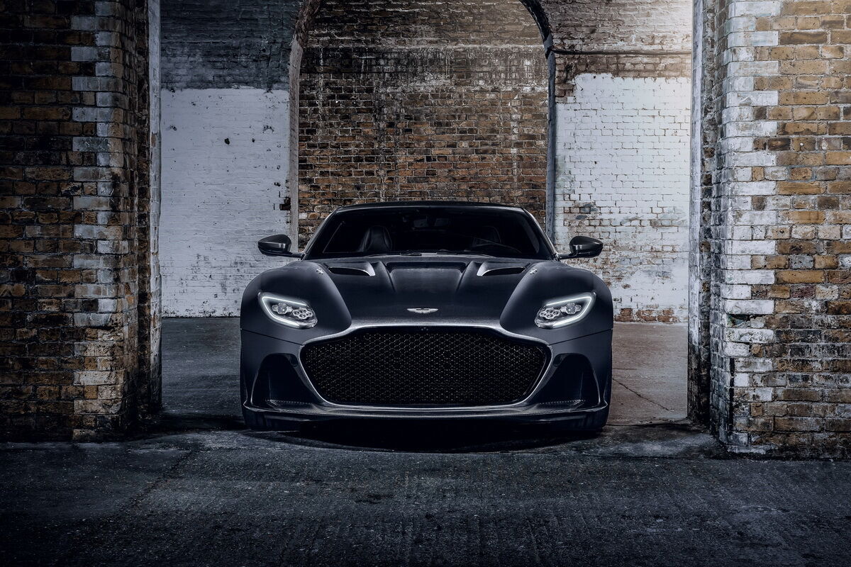 Aston Martin выпустит "шпионские" версии спорткаров. Фото:
