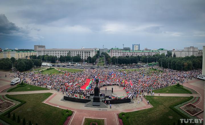 Участники акции собрались на площади Ленина.