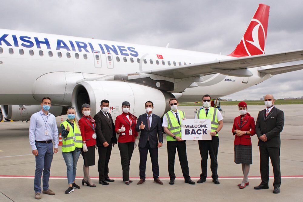 Встреча первого рейса Turkish Airlines в аэропорту Харькова