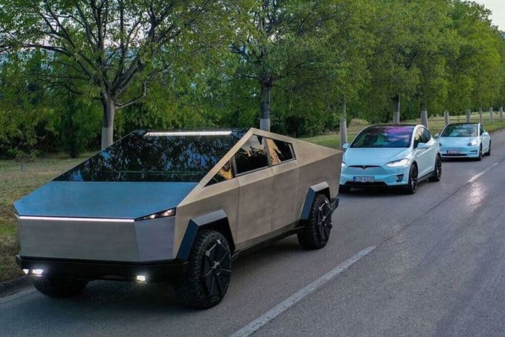 Копия Tesla Cybertruck.