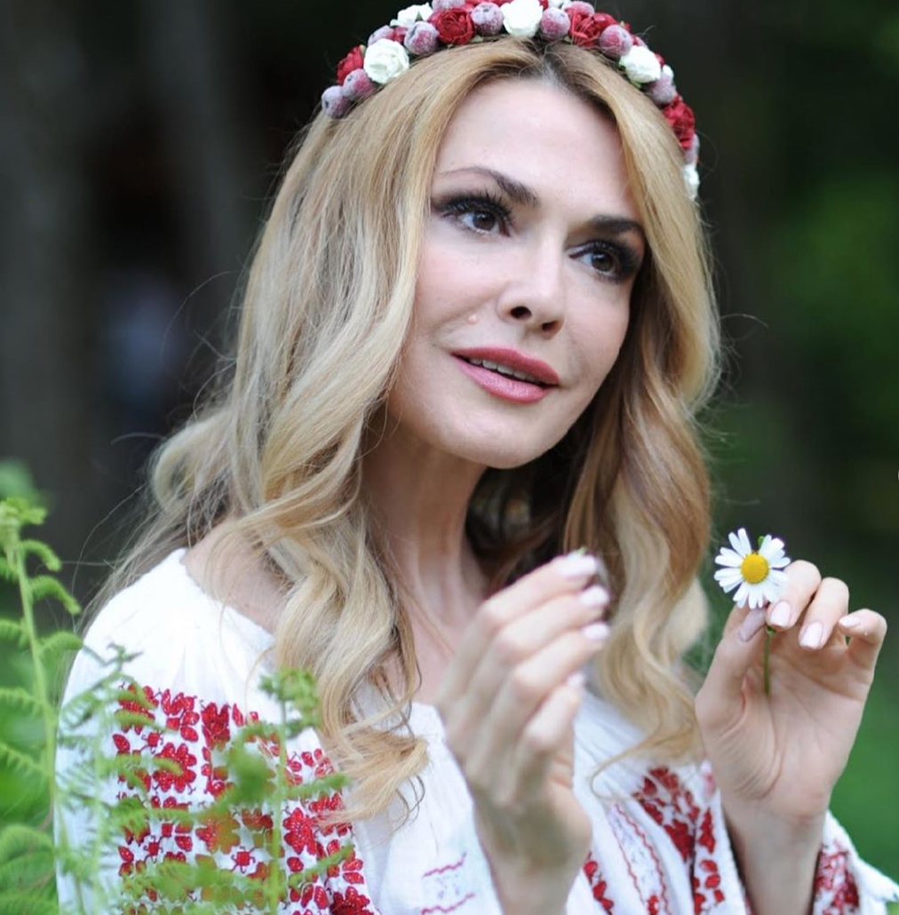 Ольге Сумской – 54: как выглядела в молодости украинская легенда кино