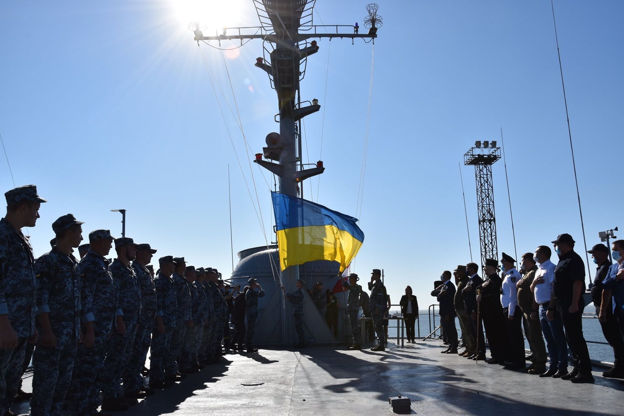 Церемонія підняття державного прапору в лавах ЗСУ