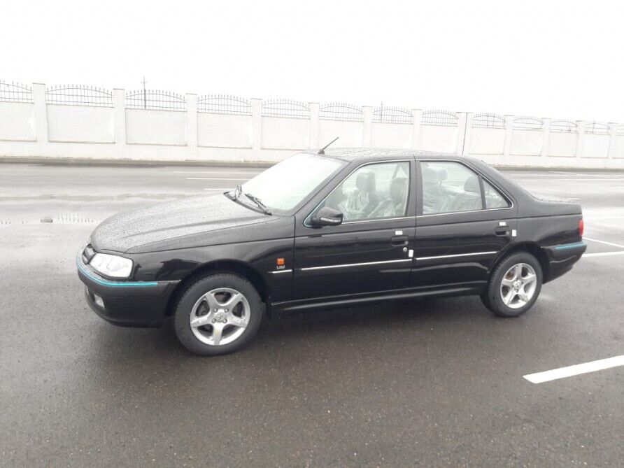 Peugeot Khazar 406.