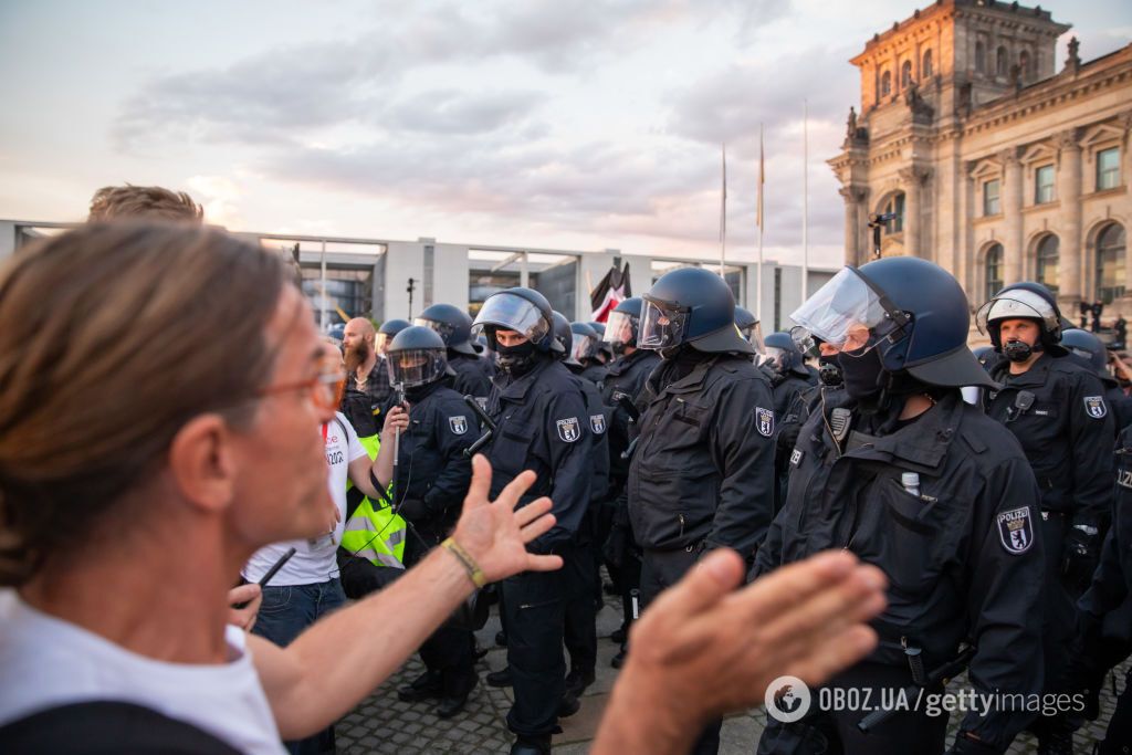 На протестах в Берлине задержали около 300 человек