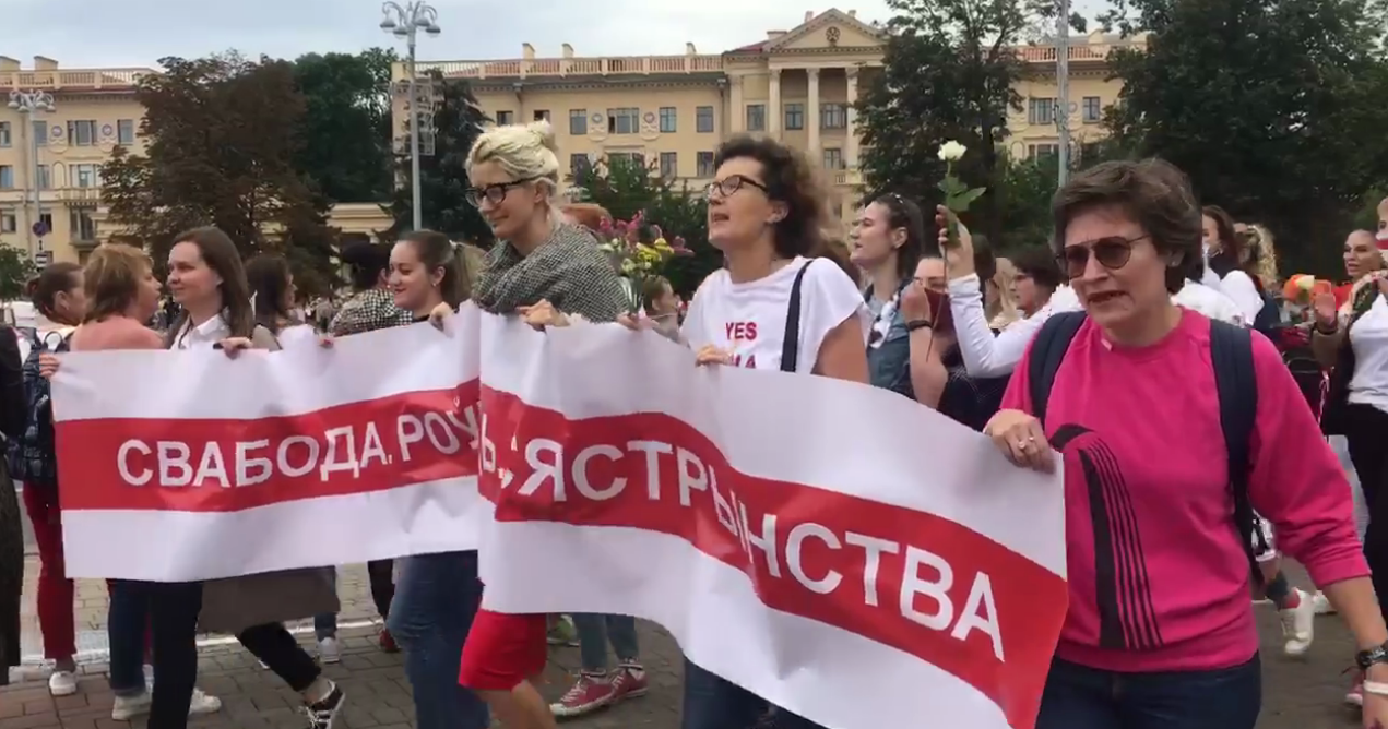 Жінки в Мінську вийшли на протест