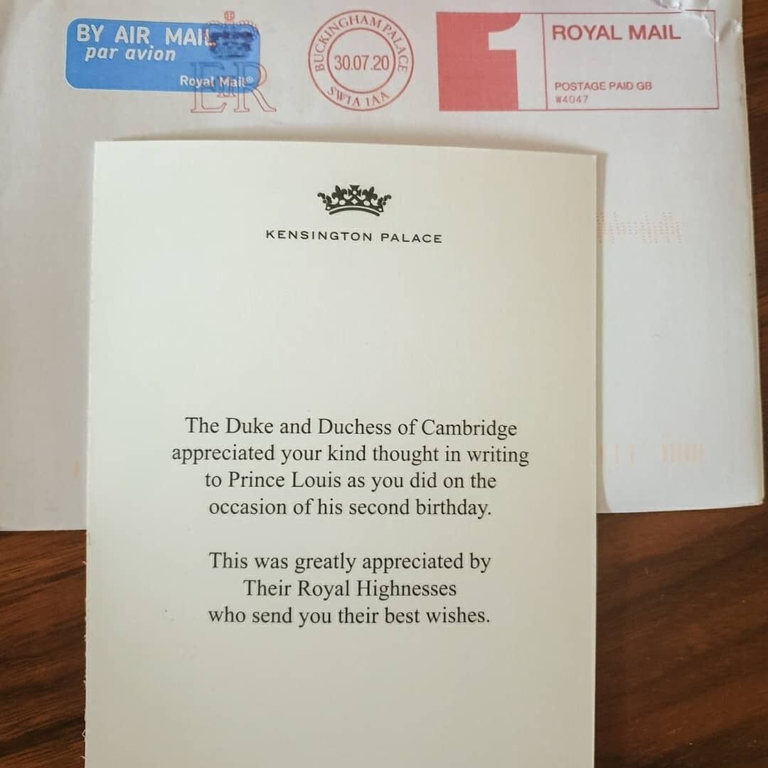 Королевская семья поблагодарила за приветствия сына с днем ​​рождения