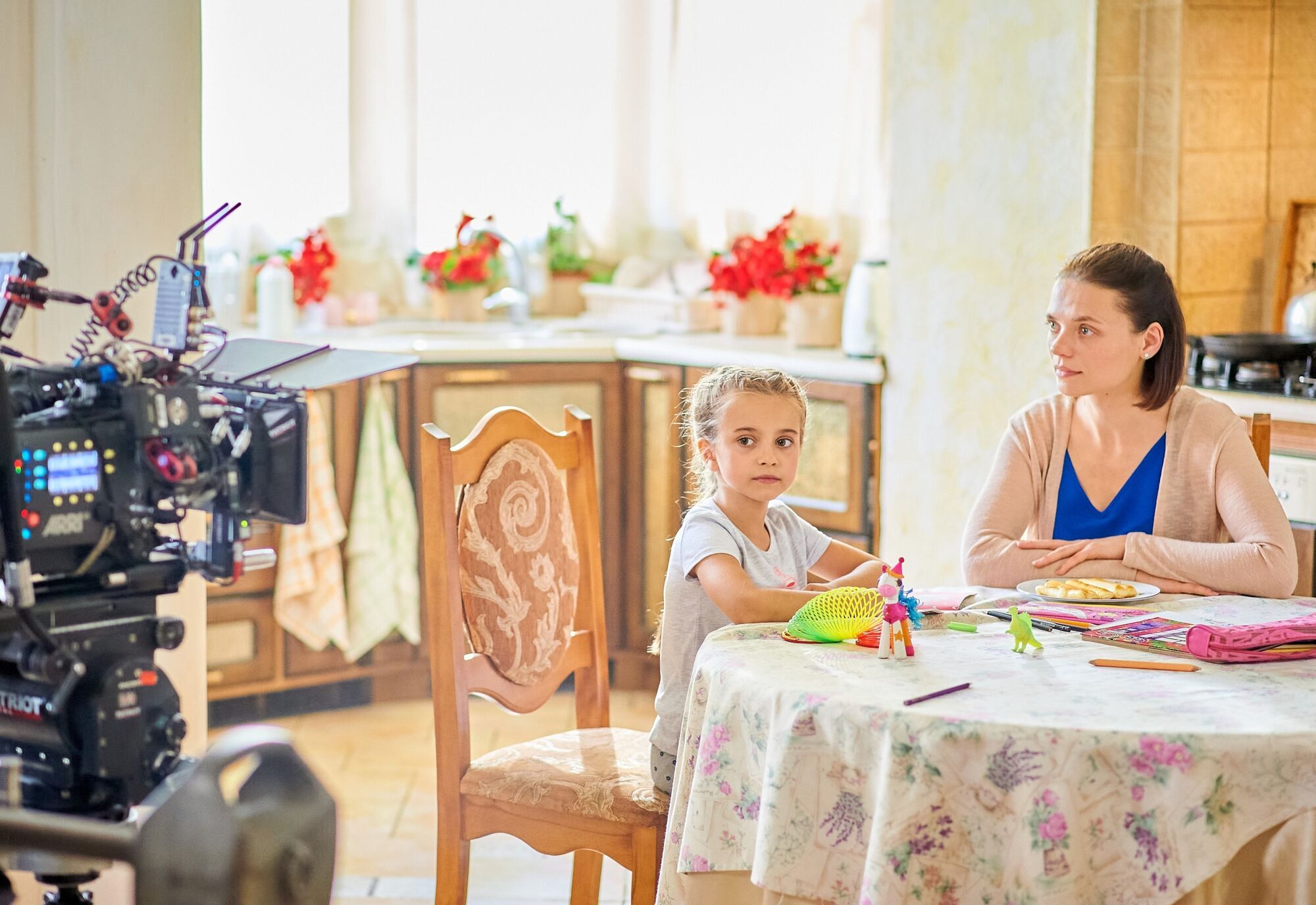 Дочь Ребрик получила главную роль в мелодраме "Много непогожих дней" (фото – kanalukraina.tv)