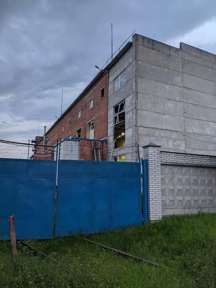 Спасатели утверждают, что никакой угрозы от взрыва на Львовском химзаводе для людей нет
