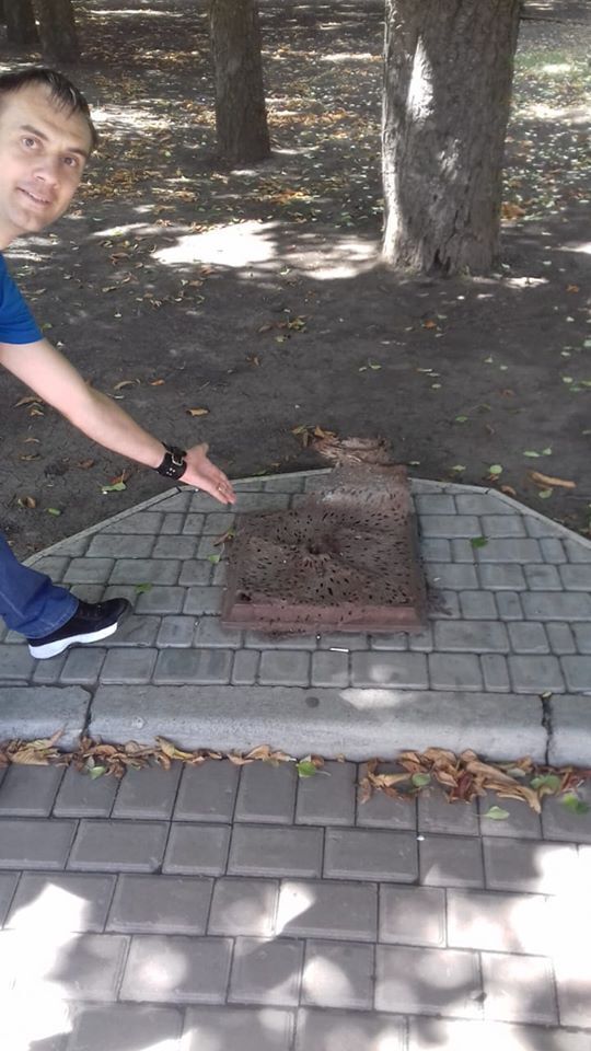 В окупованому Донецьку вкрали скульптуру "Фашизм не пройде"