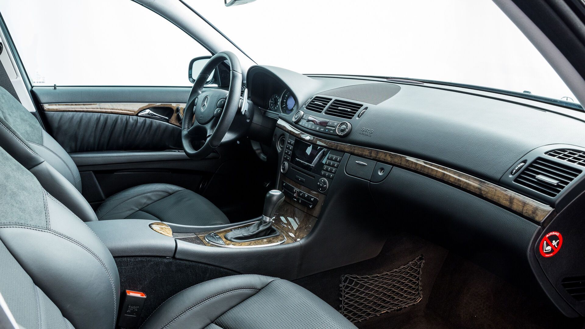 Mercedes-Benz E 63 AMG W211 2006 года без пробега.